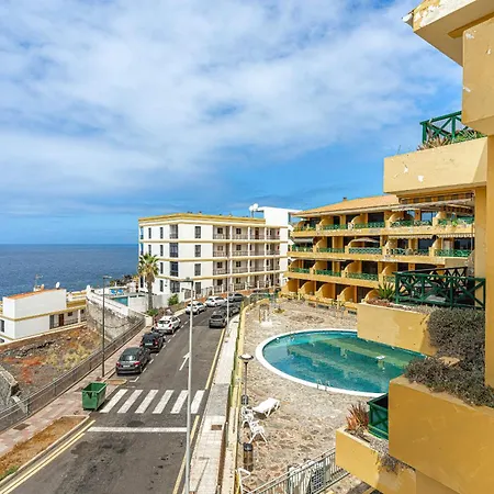 Blue Horizon Seaside In Apartament Puerto de Santiago (Tenerife)